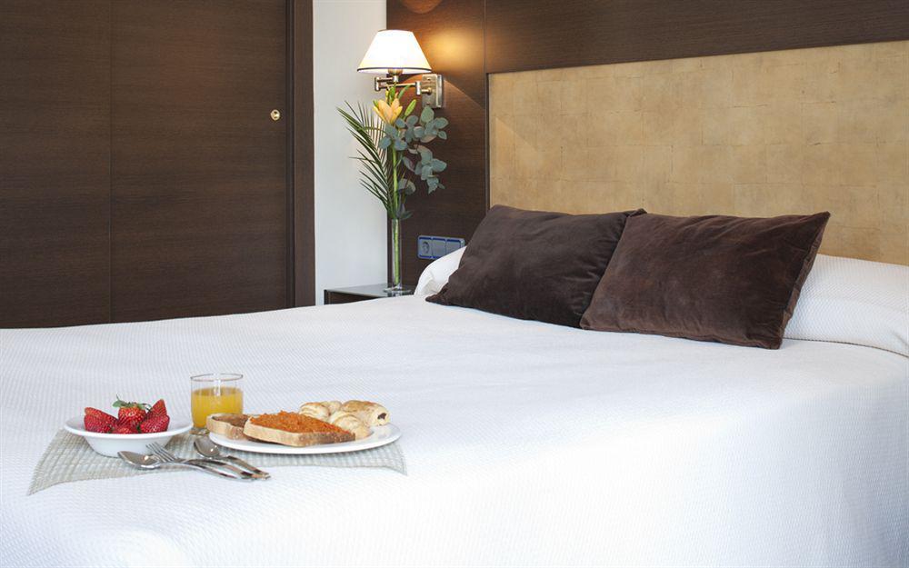 Hotel Madrid Torrejon Plaza Torrejón de Ardoz Zewnętrze zdjęcie